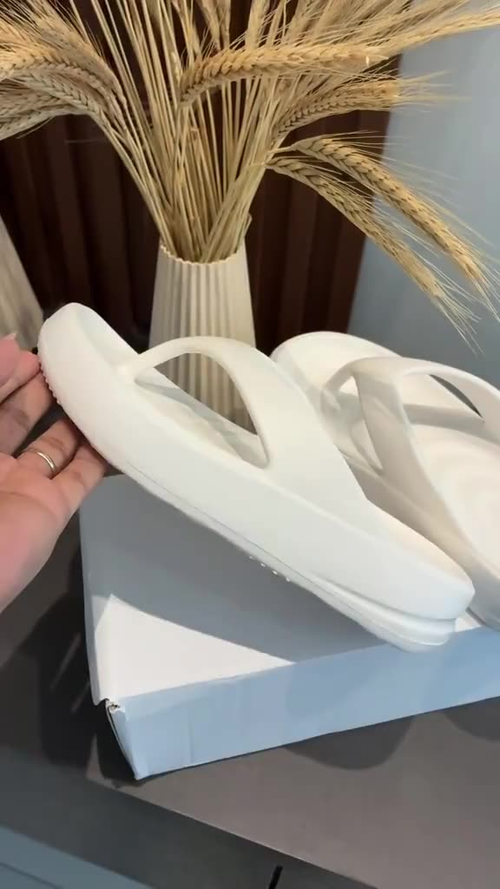 Chinelo Feminino EVA Plataforma Antiderrapante - Ultra Leve, Macio e Confortável para Uso Diário