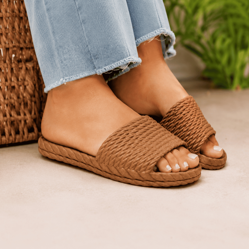 Chinelo Slide Risa Confortável Macio Antiderrapante Praia Verão Dia a Dia