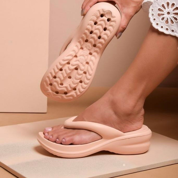 Chinelo Feminino Tamanco Ortopédico Anabela Super Leve e Confortável Antiderrapante Esporão